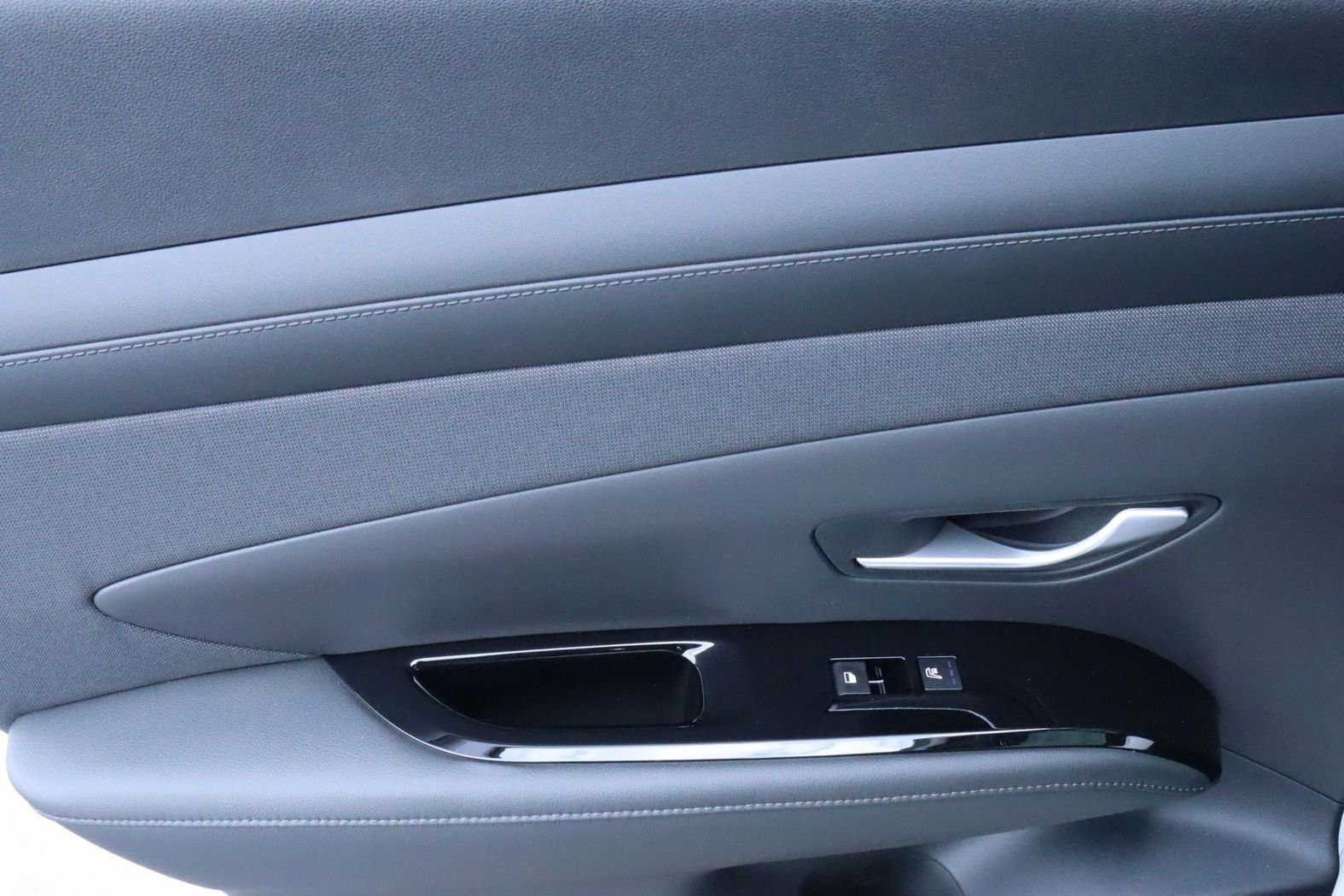 New 2026 Hyundai Tucson Limited image 23