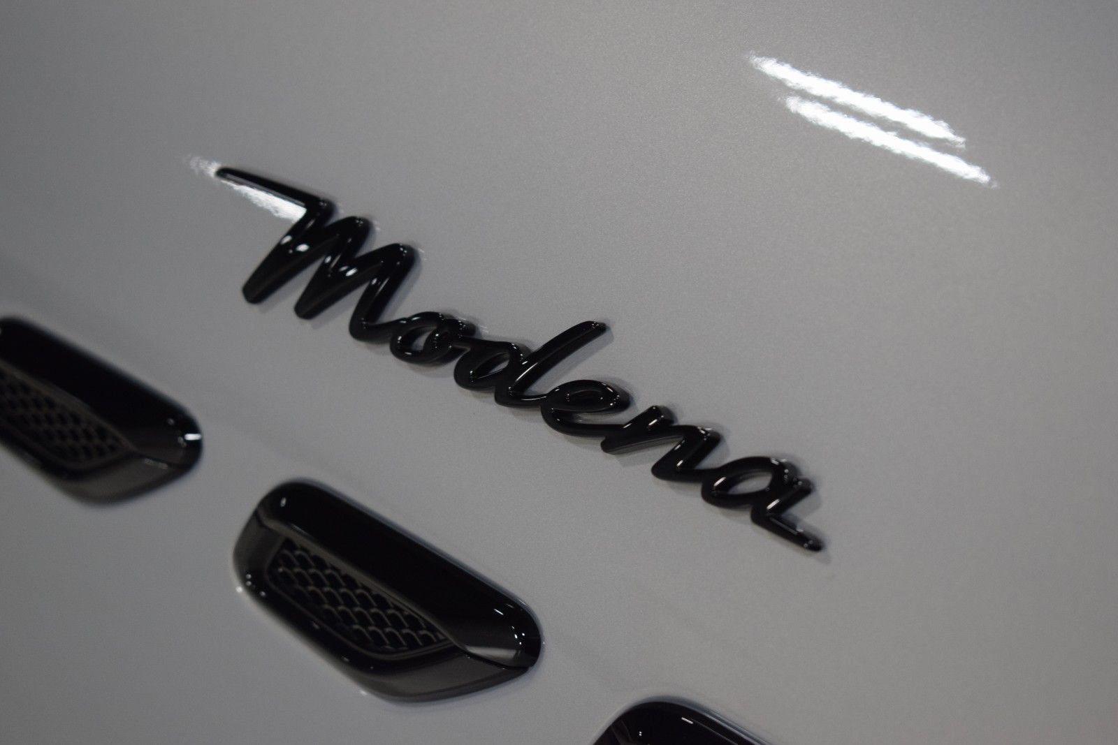 Used 2025 Maserati Grecale Modena AWD/4WD image 4