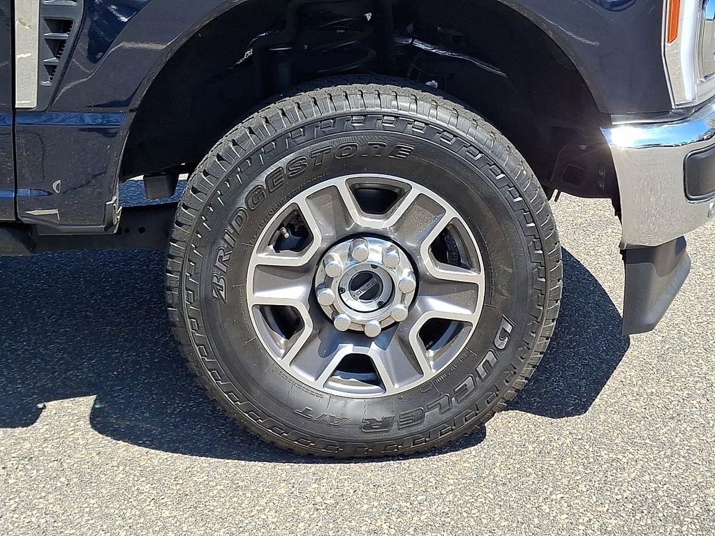 Certified 2023 Ford F350 Lariat w/ Lariat Ultimate Package AWD/4WD image 11