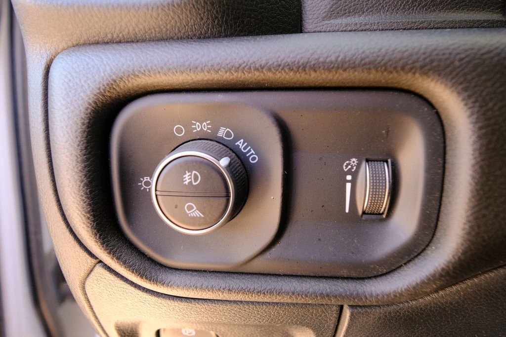 Used 2024 RAM 1500 Tradesman w/ Night Edition image 38