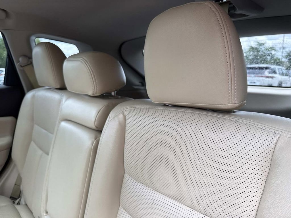 Used 2018 Nissan Murano SV w/ Premium Package FWD image 15