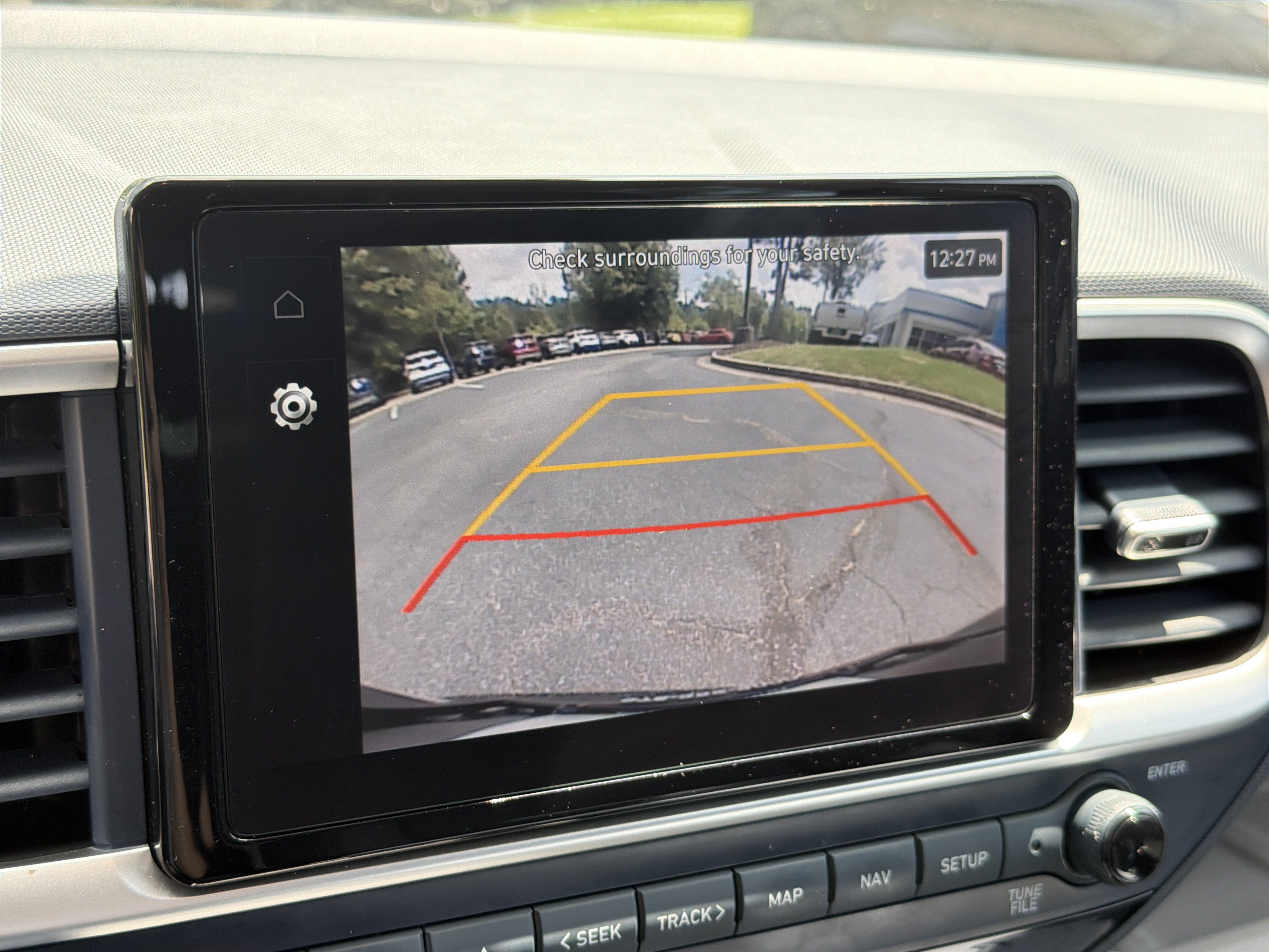 Used 2023 Hyundai Venue Limited FWD image 28