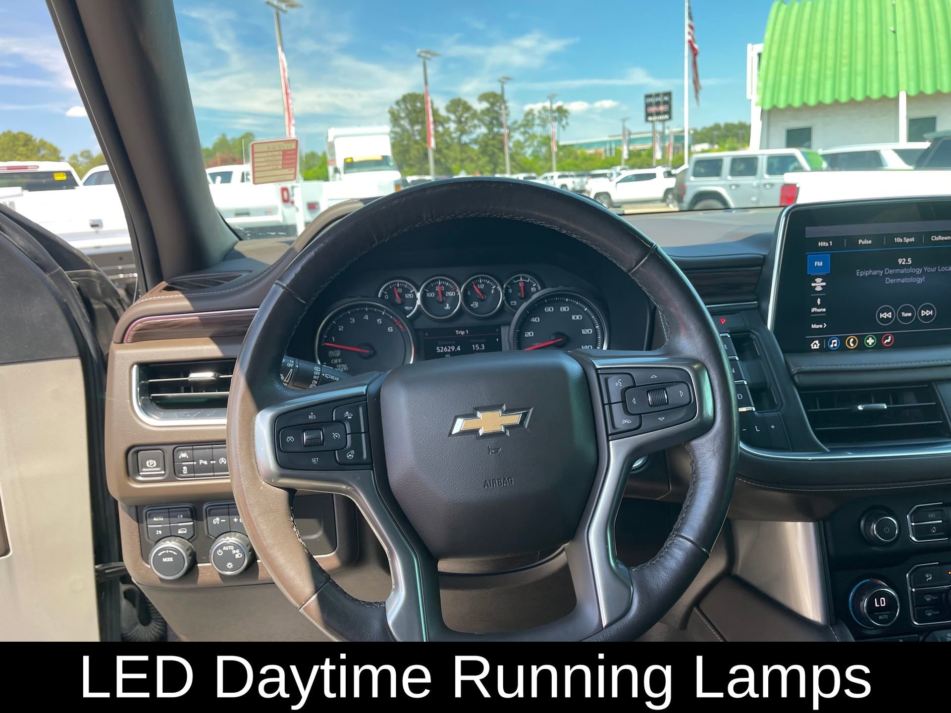 Used 2021 Chevrolet Tahoe LT w/ LT Signature Plus Package AWD/4WD image 16