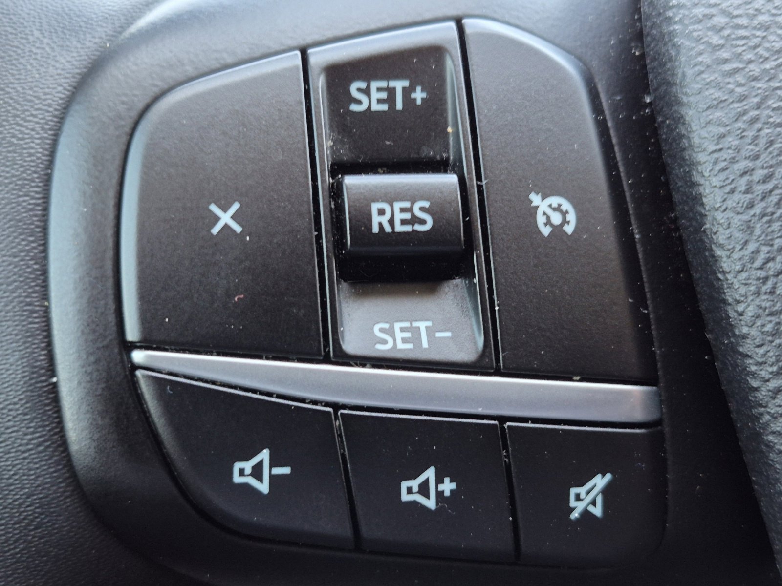 Used 2022 Ford Escape SE w/ Convenience Package image 18