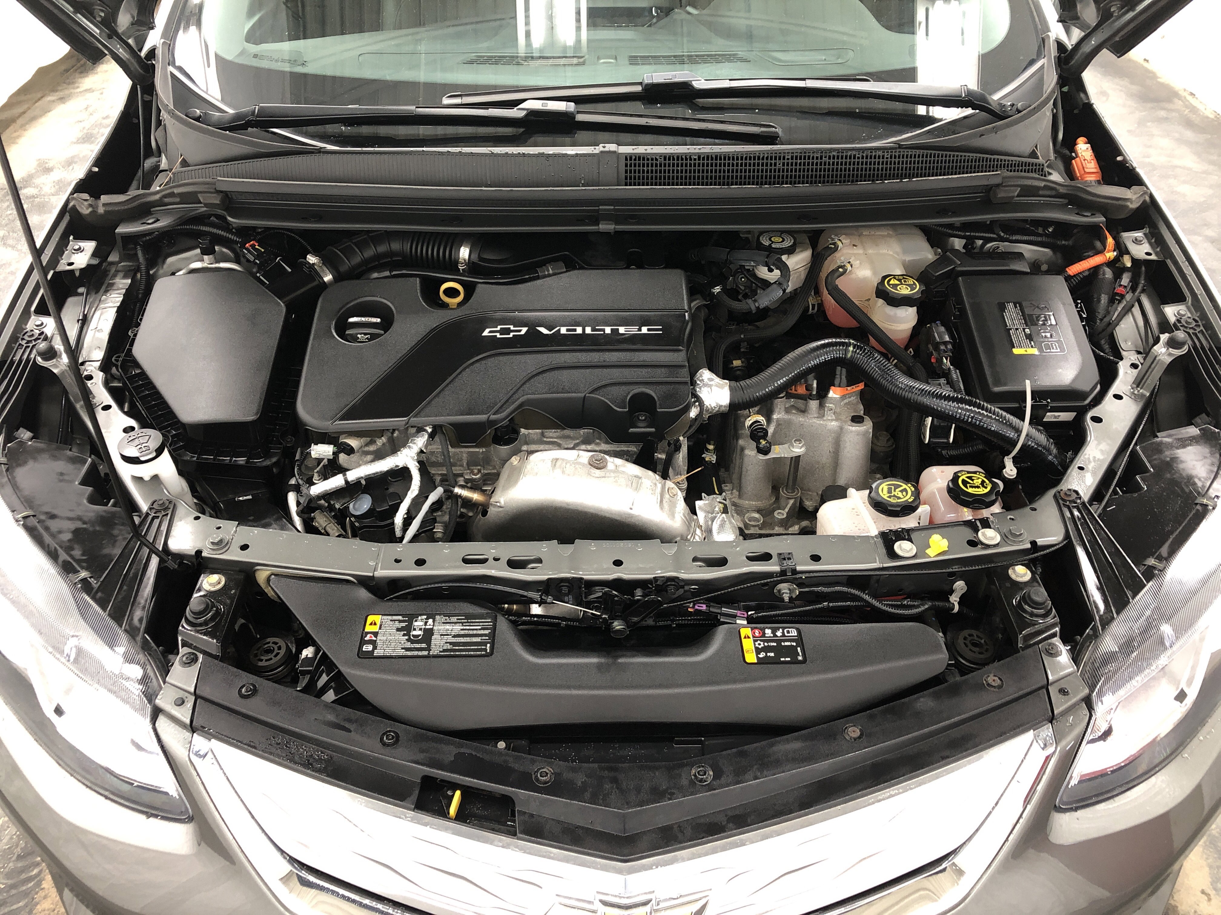 Used 2017 Chevrolet Volt Premier w/ Driver Confidence II Package image 6
