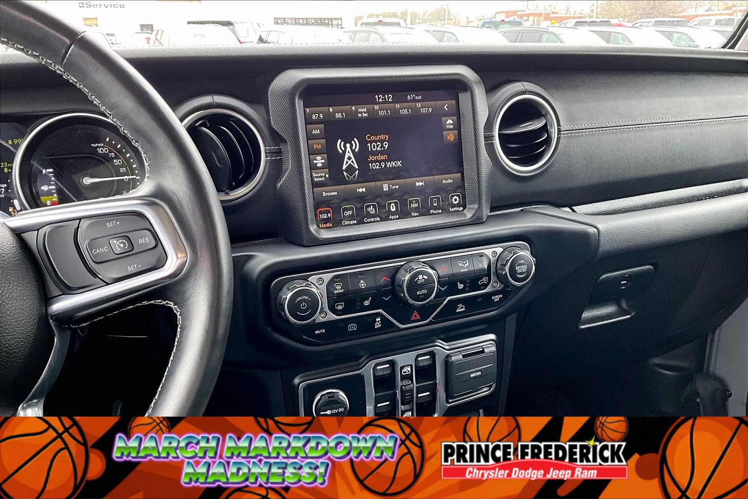 Used 2023 Jeep Wrangler Sahara w/ Cold Weather Group image 5