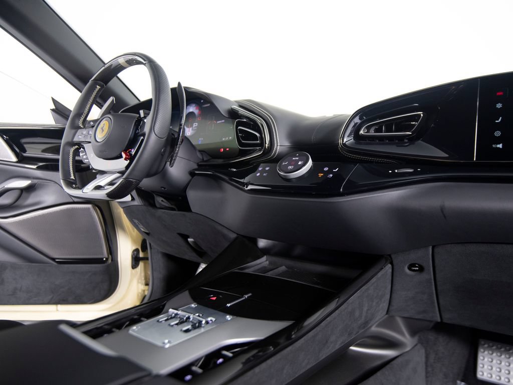 Used 2025 Ferrari Purosangue AWD/4WD image 35