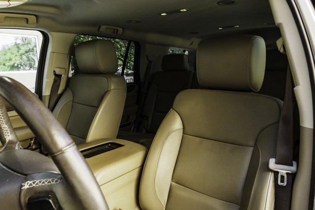 Used 2017 GMC Yukon SLT w/ HD Trailering Package image 10