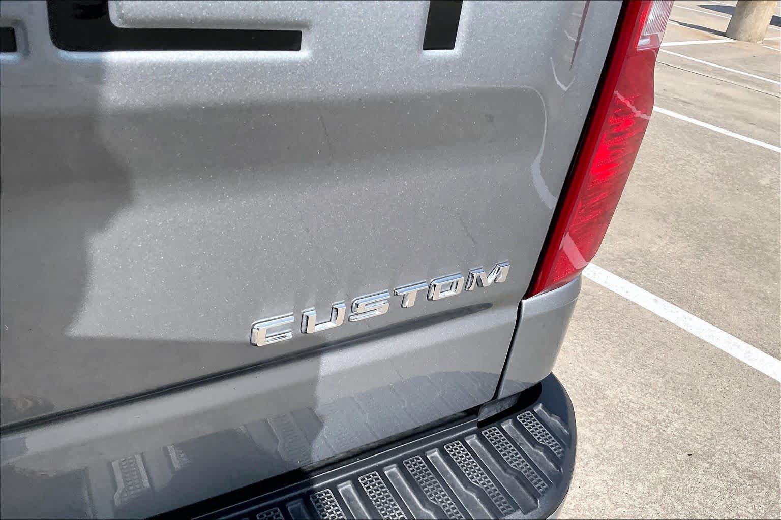 Used 2026 Chevrolet Silverado 1500 Custom RWD image 10