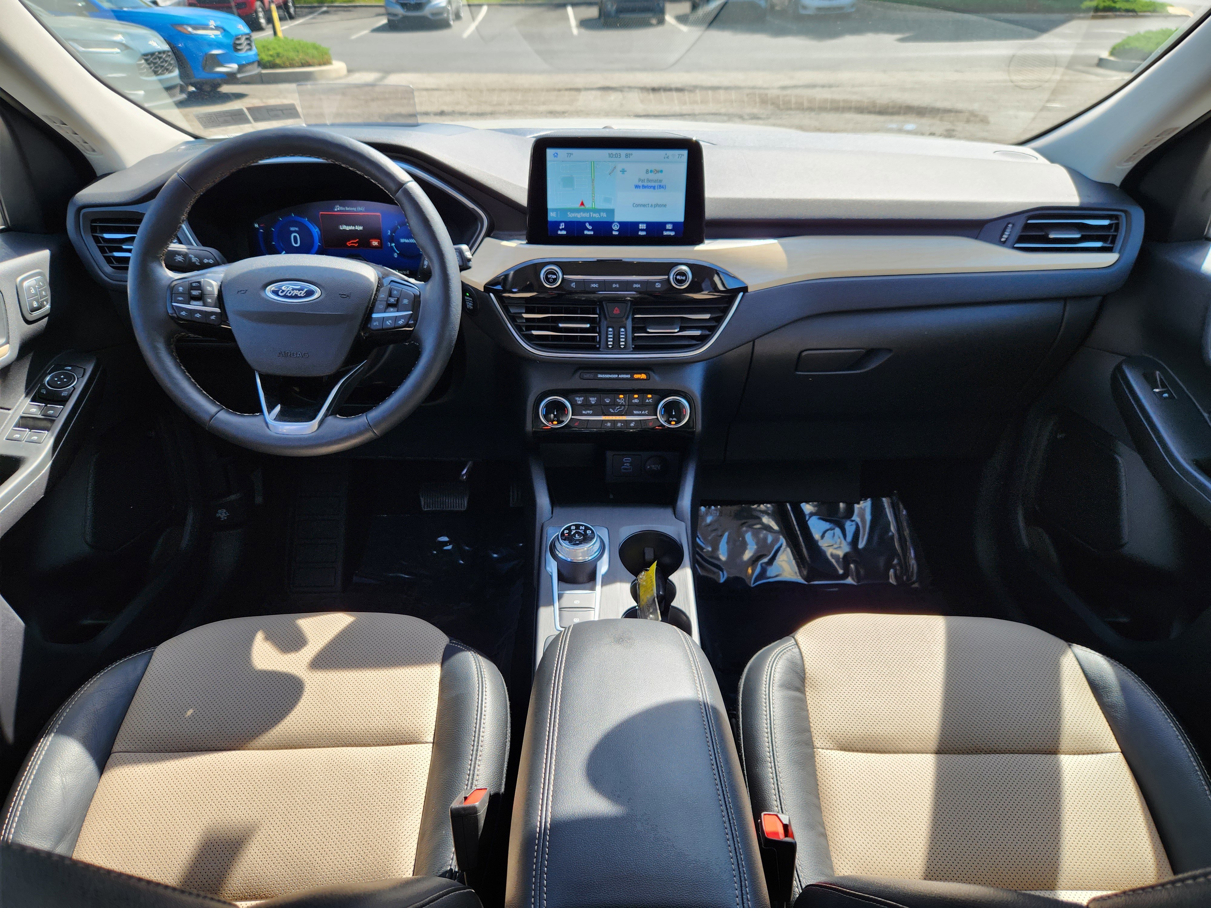 Used 2022 Ford Escape Titanium w/ Titanium Elite Package AWD/4WD image 8