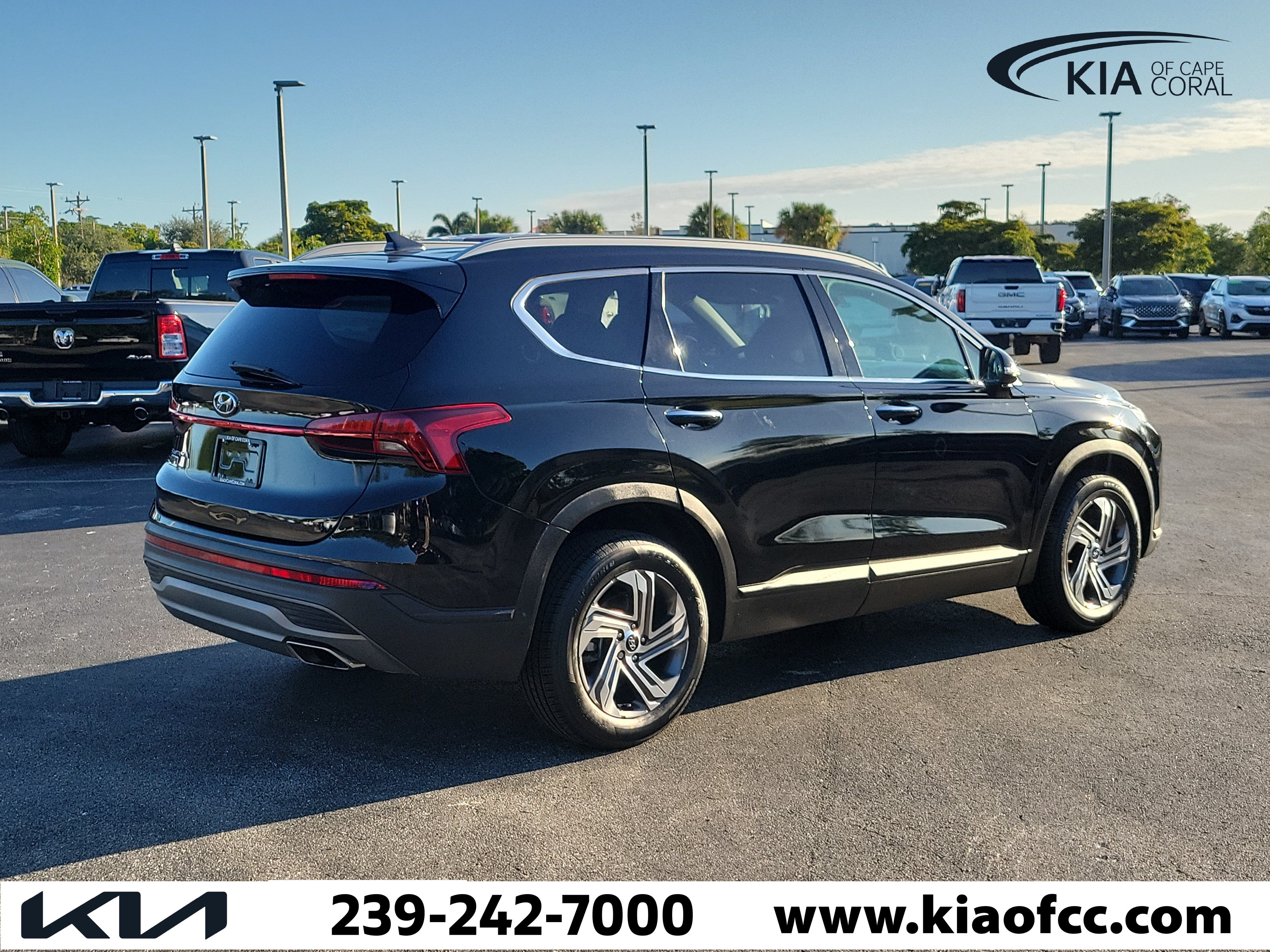 Used 2023 Hyundai Santa Fe SEL FWD image 6