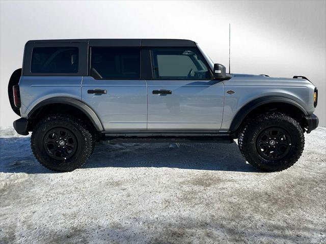Used 2023 Ford Bronco Wildtrak image 2