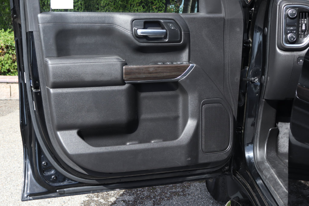 Used 2022 Chevrolet Silverado 1500 LT RWD image 17