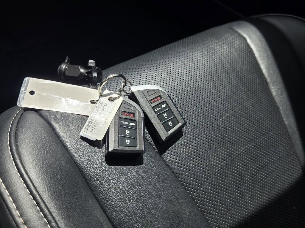 Used 2023 Acura MDX FWD w/ Technology Package image 18