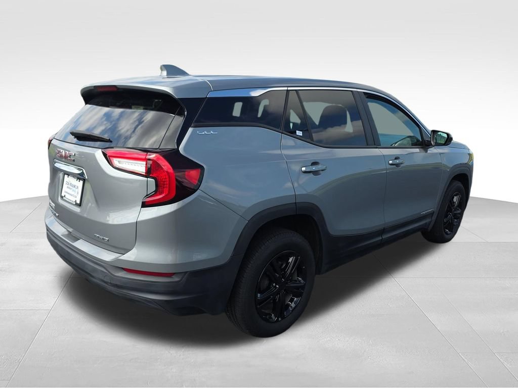 Used 2024 GMC Terrain SLE AWD/4WD image 5