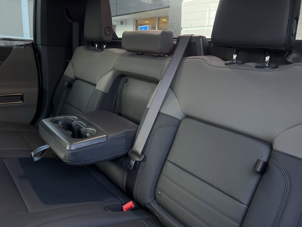 New 2025 GMC Hummer EV 2X image 44