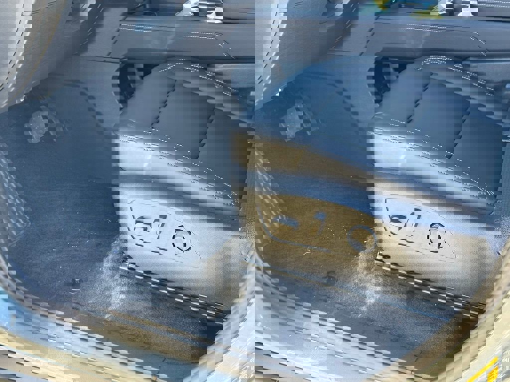 New 2026 GMC Acadia Elevation w/ Elevation Premium Package image 17