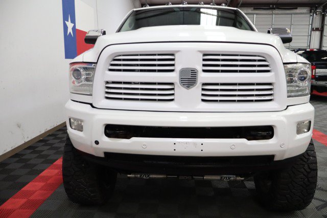 Used 2017 RAM 2500 Laramie w/ Convenience Group AWD/4WD image 4