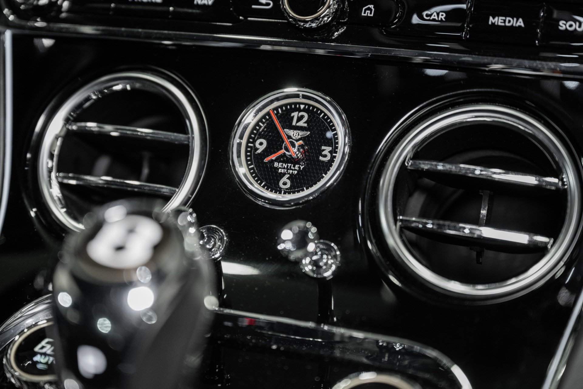 Used 2020 Bentley Continental GT image 31