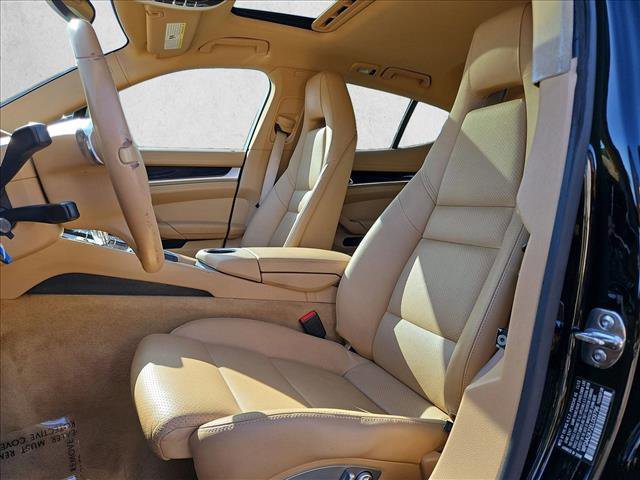 Used 2014 Porsche Panamera image 17
