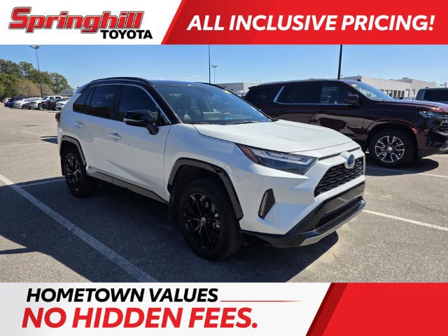 Used 2024 Toyota RAV4 XSE AWD/4WD image 1