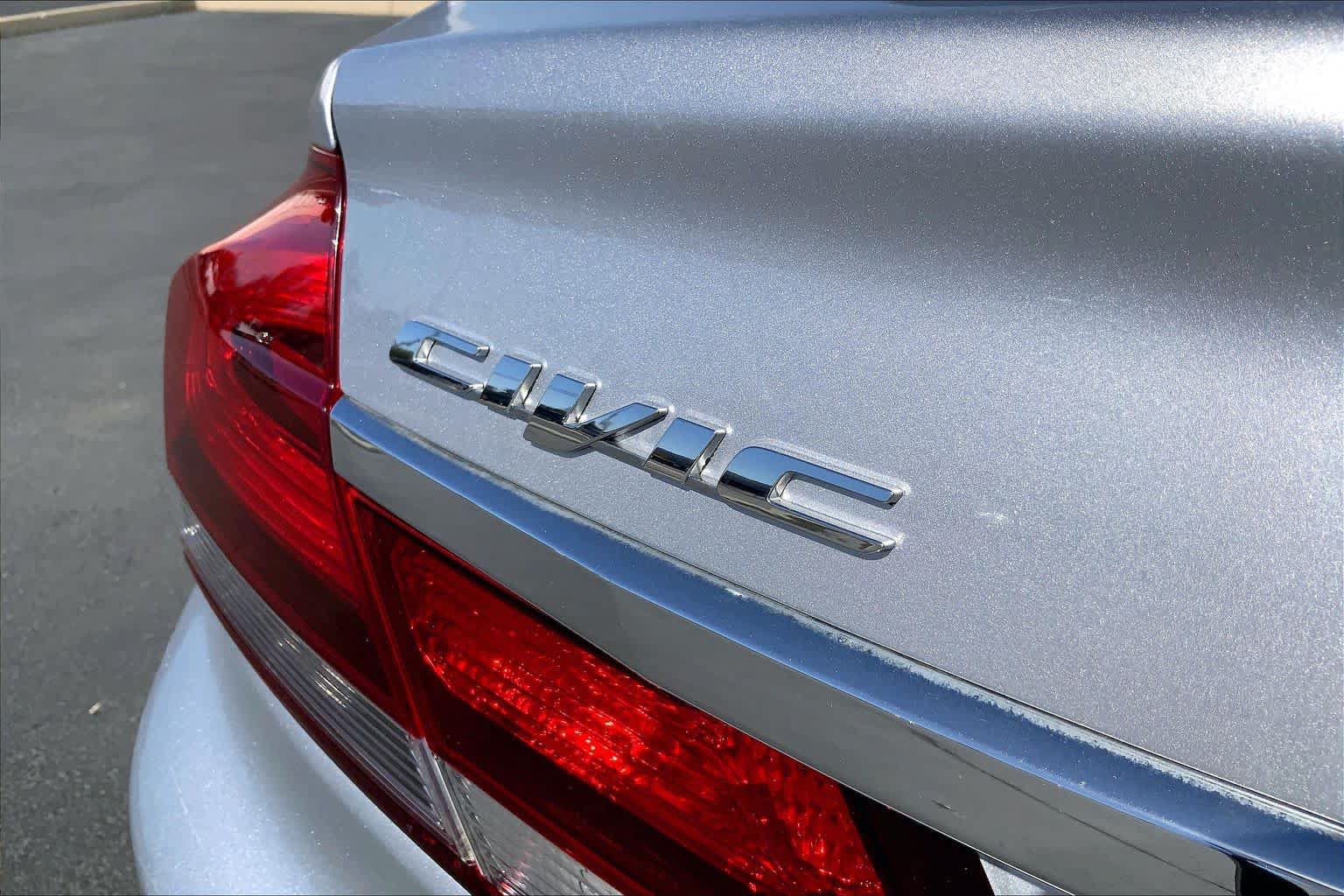 Used 2013 Honda Civic LX image 9