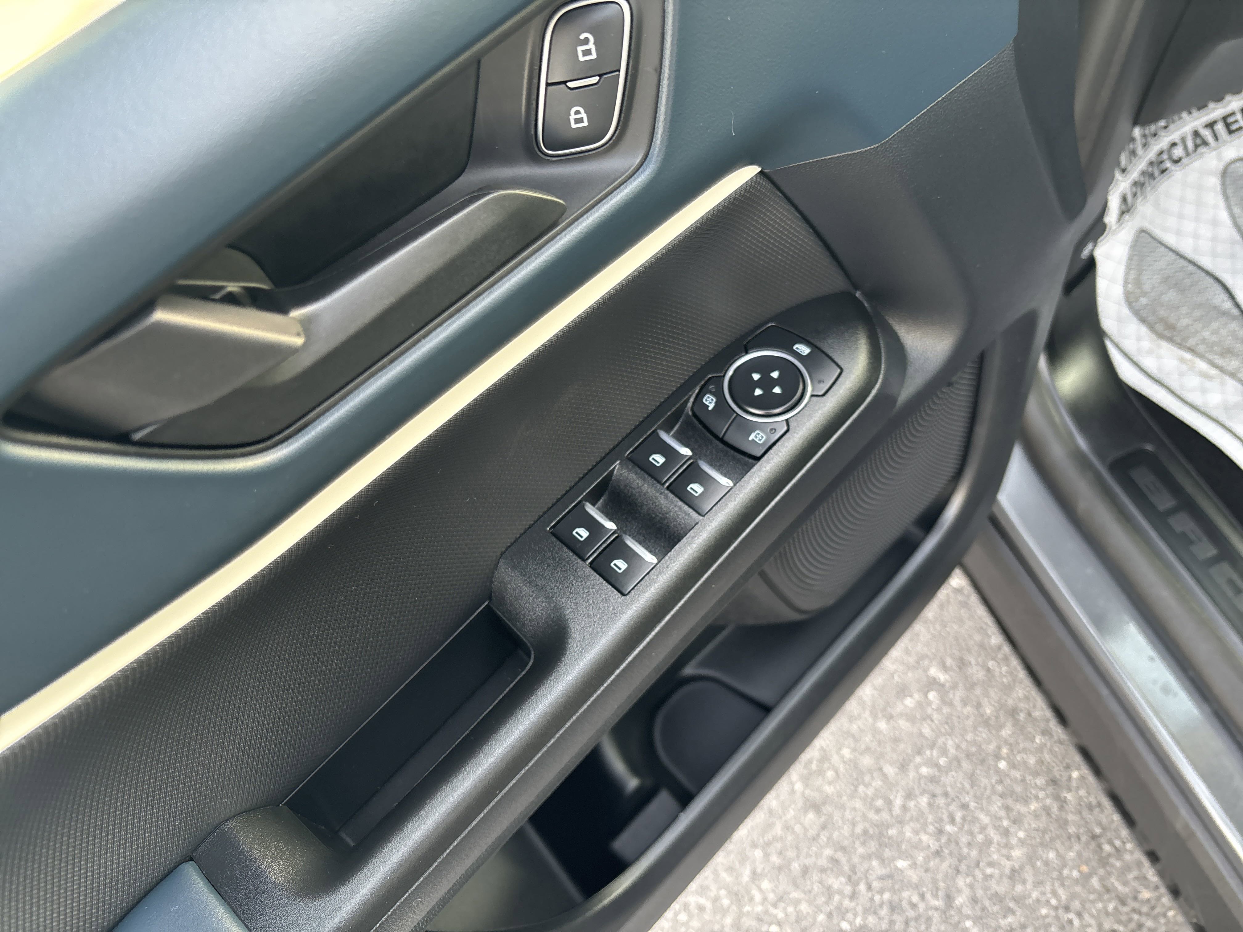 New 2025 Ford Bronco Sport Heritage w/ Convenience Package image 16