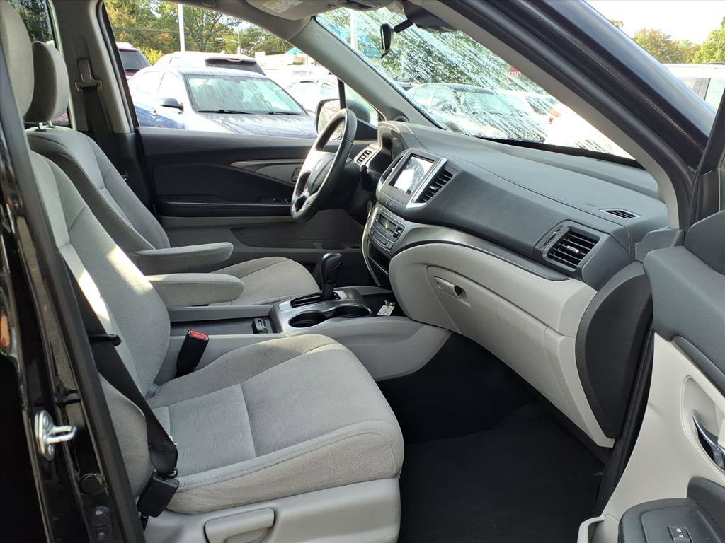 Used 2019 Honda Pilot LX image 28