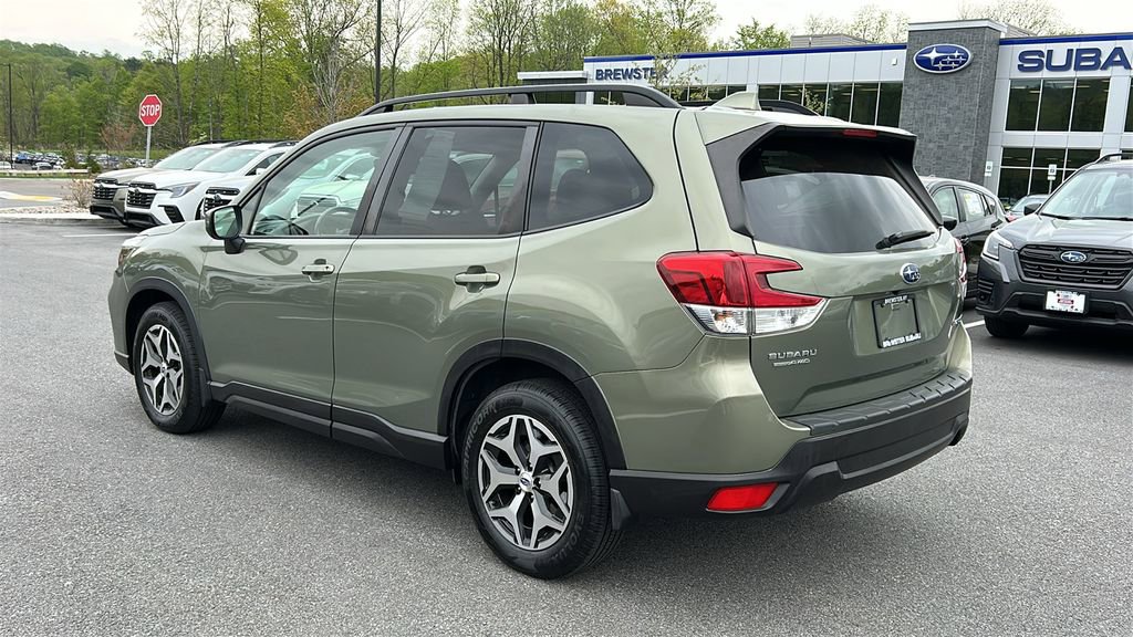 Used 2019 Subaru Forester Premium AWD/4WD image 6