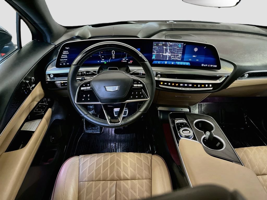 Used 2026 Cadillac Lyriq Signature Luxury w/ Nappa Leather Package AWD/4WD image 24
