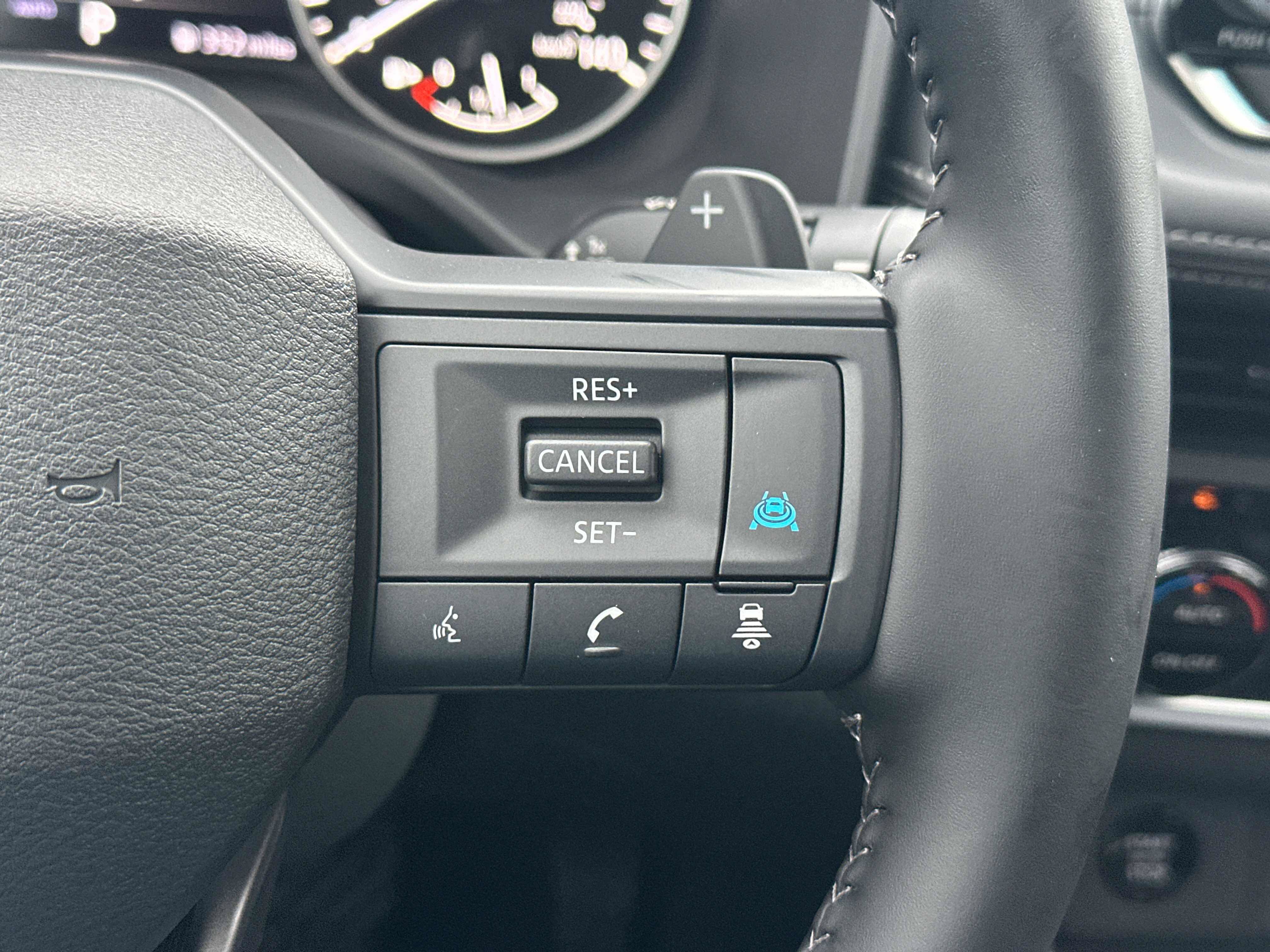 New 2027 Nissan Rogue SV AWD/4WD image 38