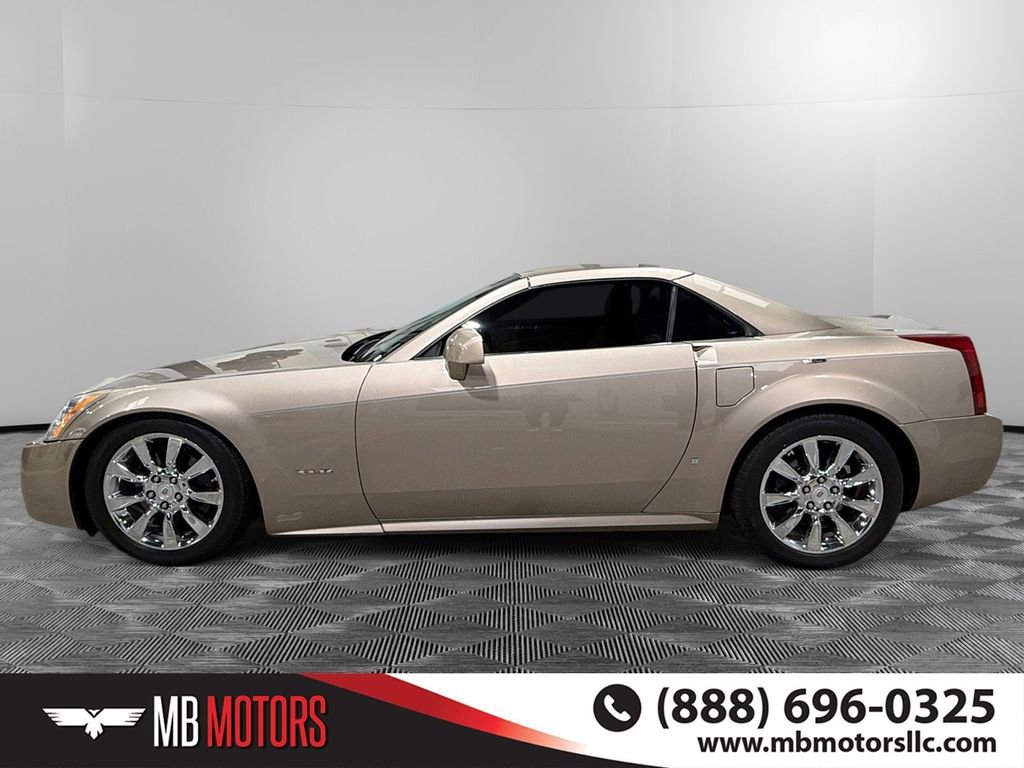 Used 2008 Cadillac XLR image 9