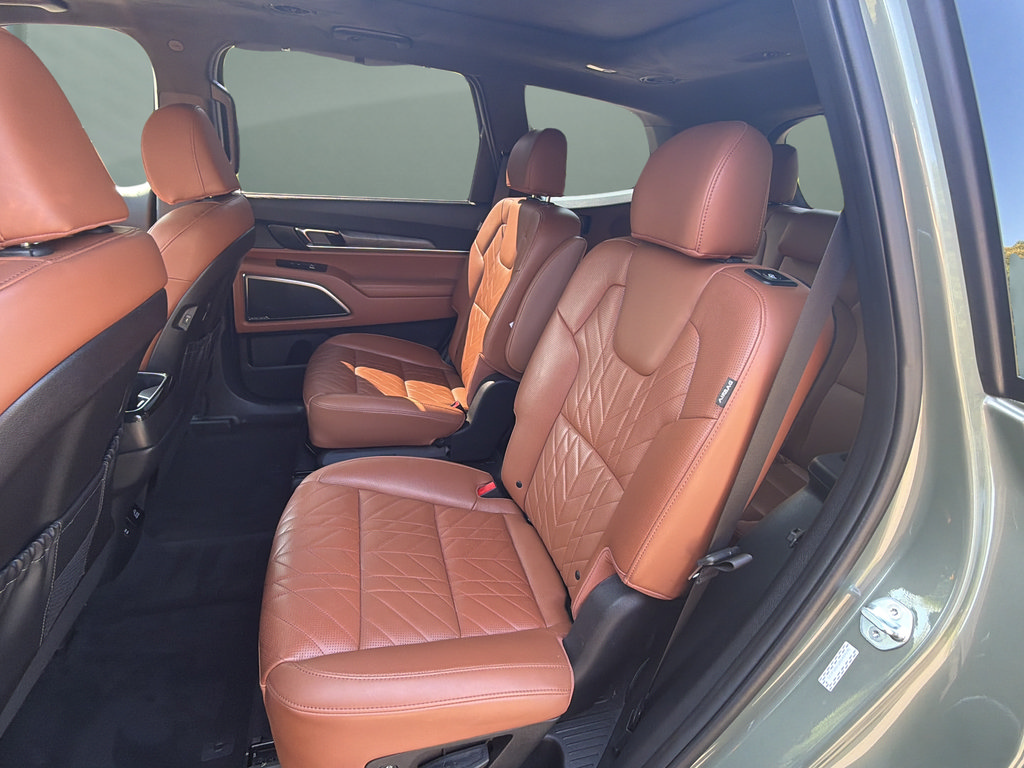 Used 2024 Kia Telluride SX Prestige X-Pro AWD/4WD image 15