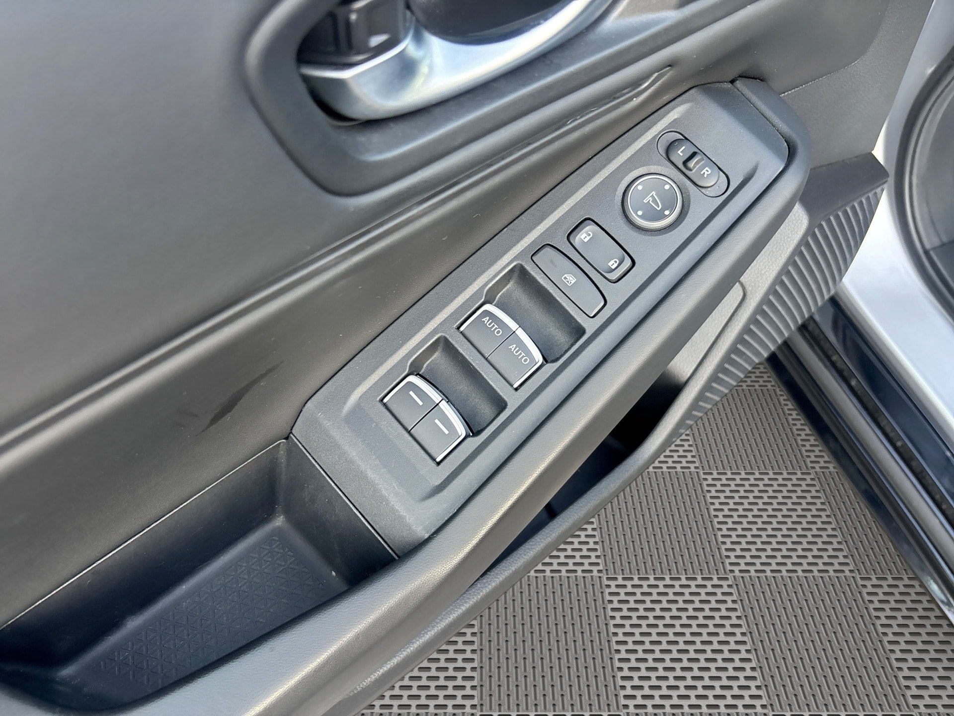 Used 2024 Honda Accord EX-L image 15