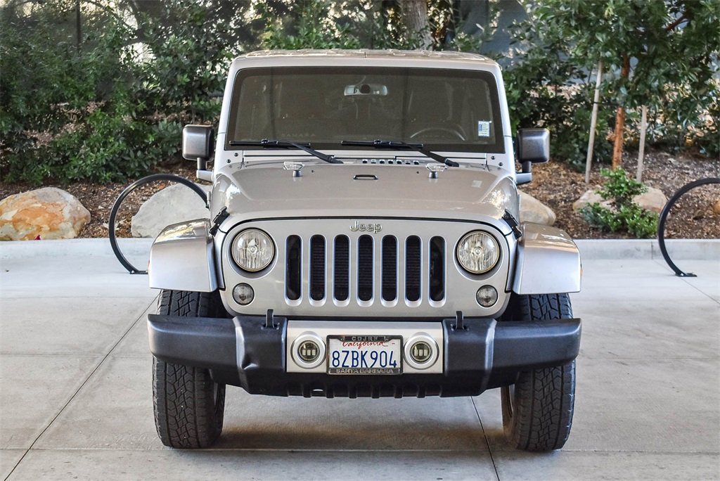 Used 2015 Jeep Wrangler Unlimited Sahara image 2