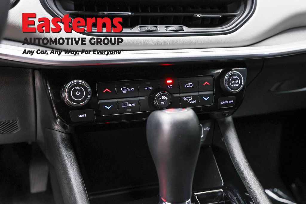 Used 2025 Jeep Compass Limited AWD/4WD image 20