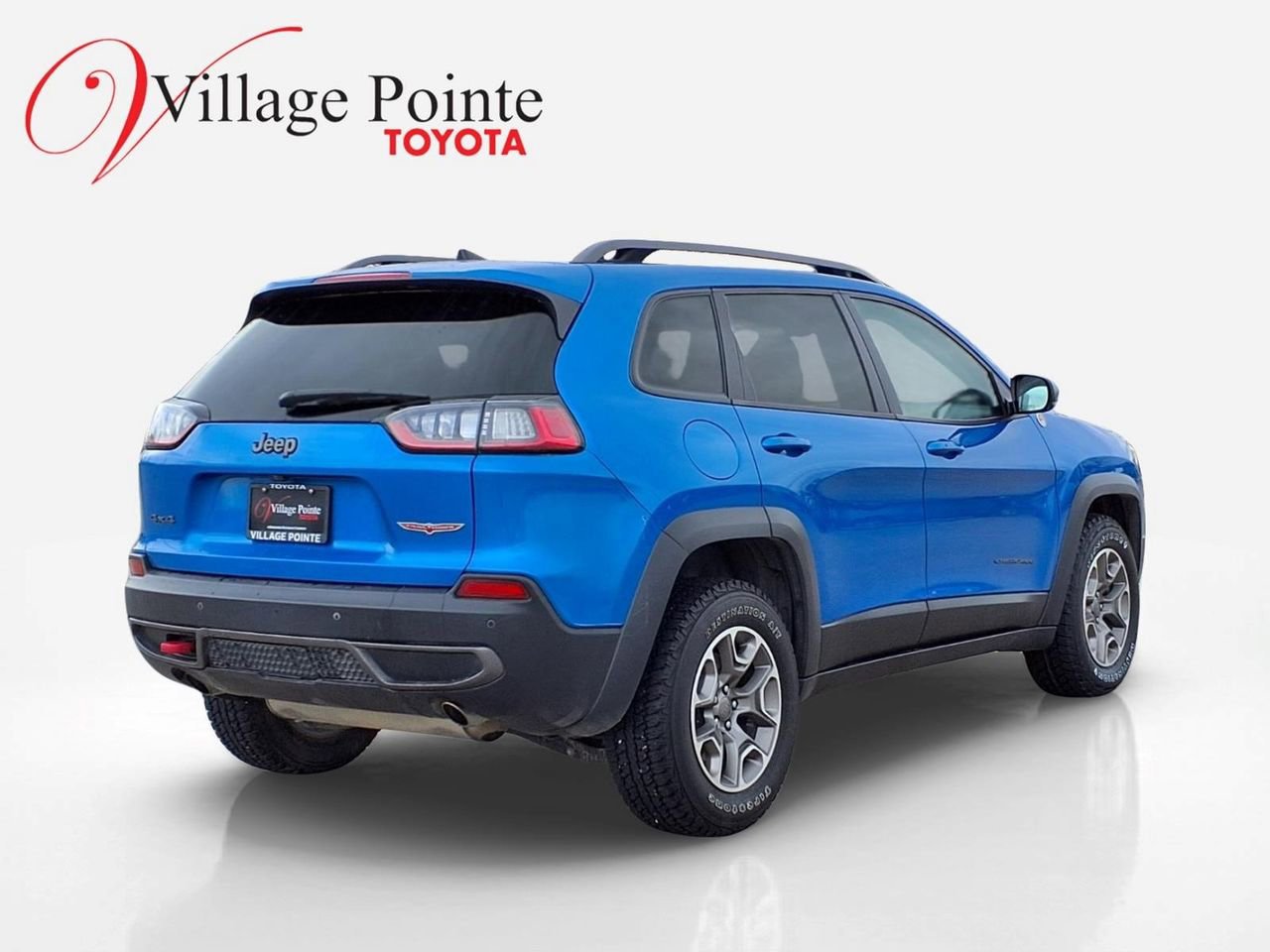 Used 2020 Jeep Cherokee Trailhawk w/ Cold Weather Group image 7