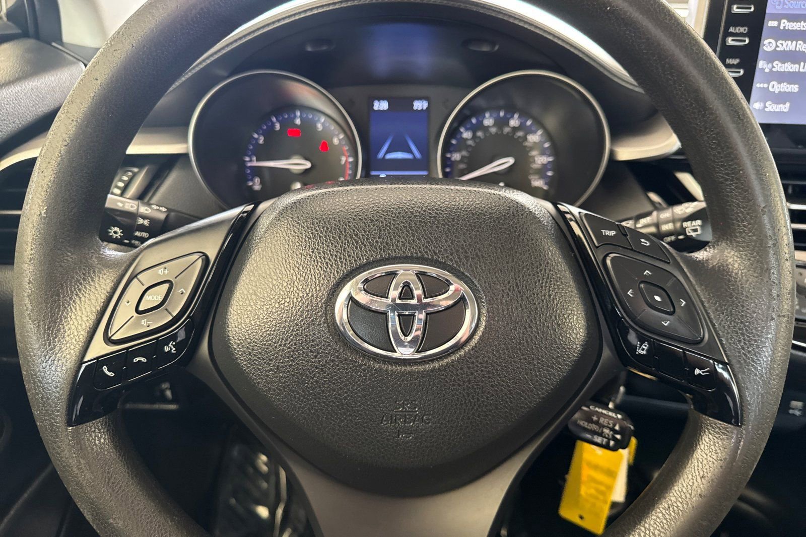 Used 2021 Toyota C-HR LE image 22