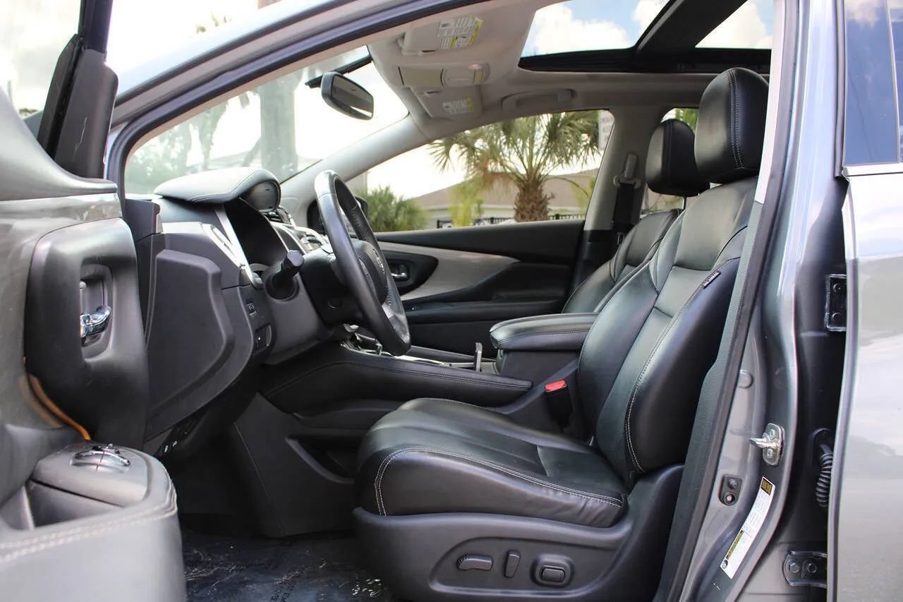 Used 2017 Nissan Murano SL w/ SL Technology Package FWD image 7