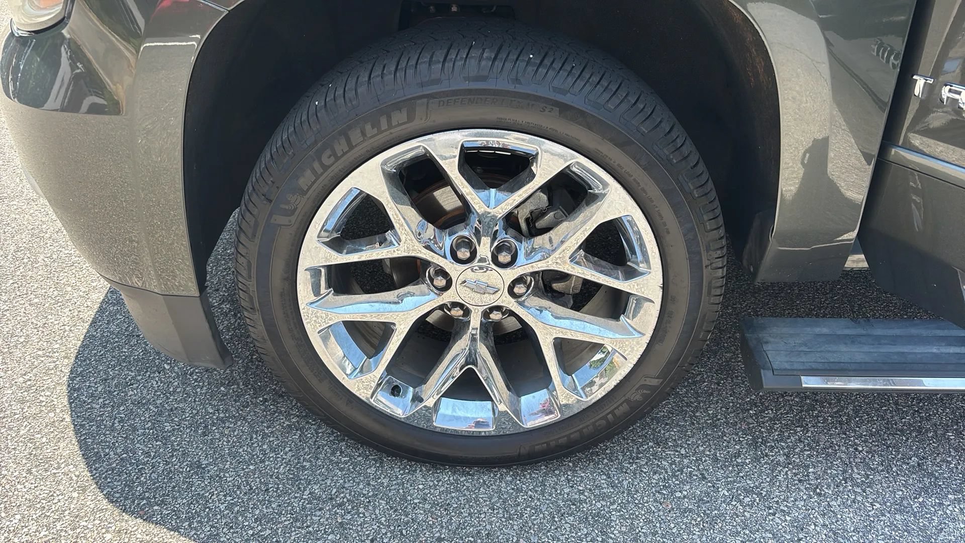 Used 2019 Chevrolet Tahoe Premier AWD/4WD image 25