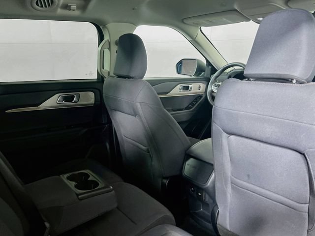 Used 2025 Ford Explorer Active RWD image 8