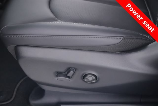 New 2027 Chrysler Pacifica Select FWD image 18