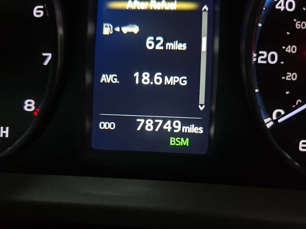 Used 2018 Toyota RAV4 XLE w/ Plus Extra Value Package AWD/4WD image 23