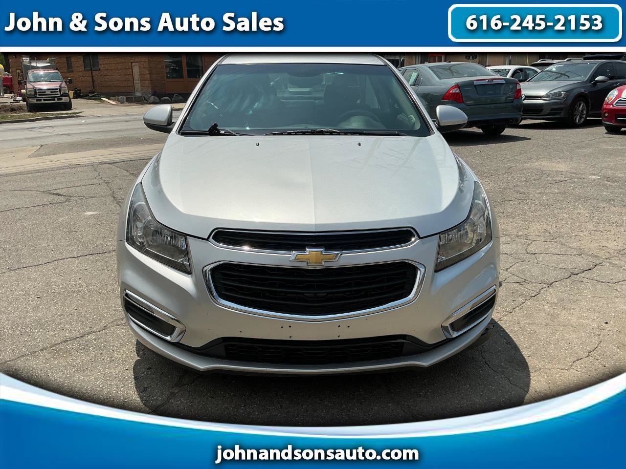 Used 2015 Chevrolet Cruze LT FWD image 1