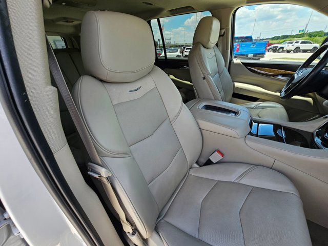 Used 2019 Cadillac Escalade ESV Luxury AWD/4WD image 20