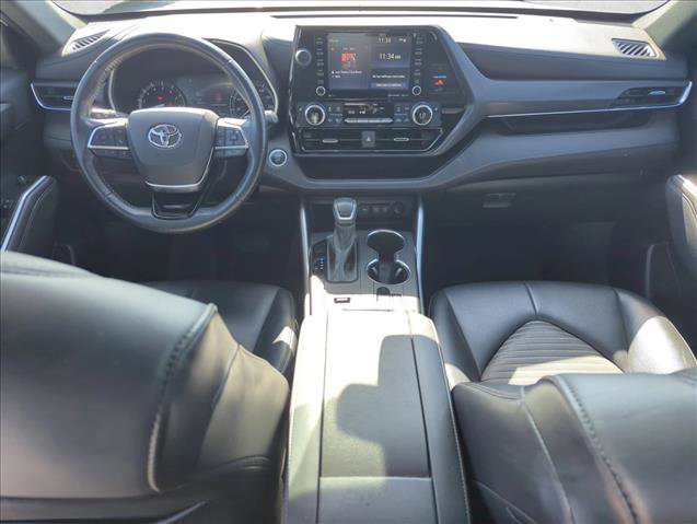Used 2021 Toyota Highlander XSE image 23