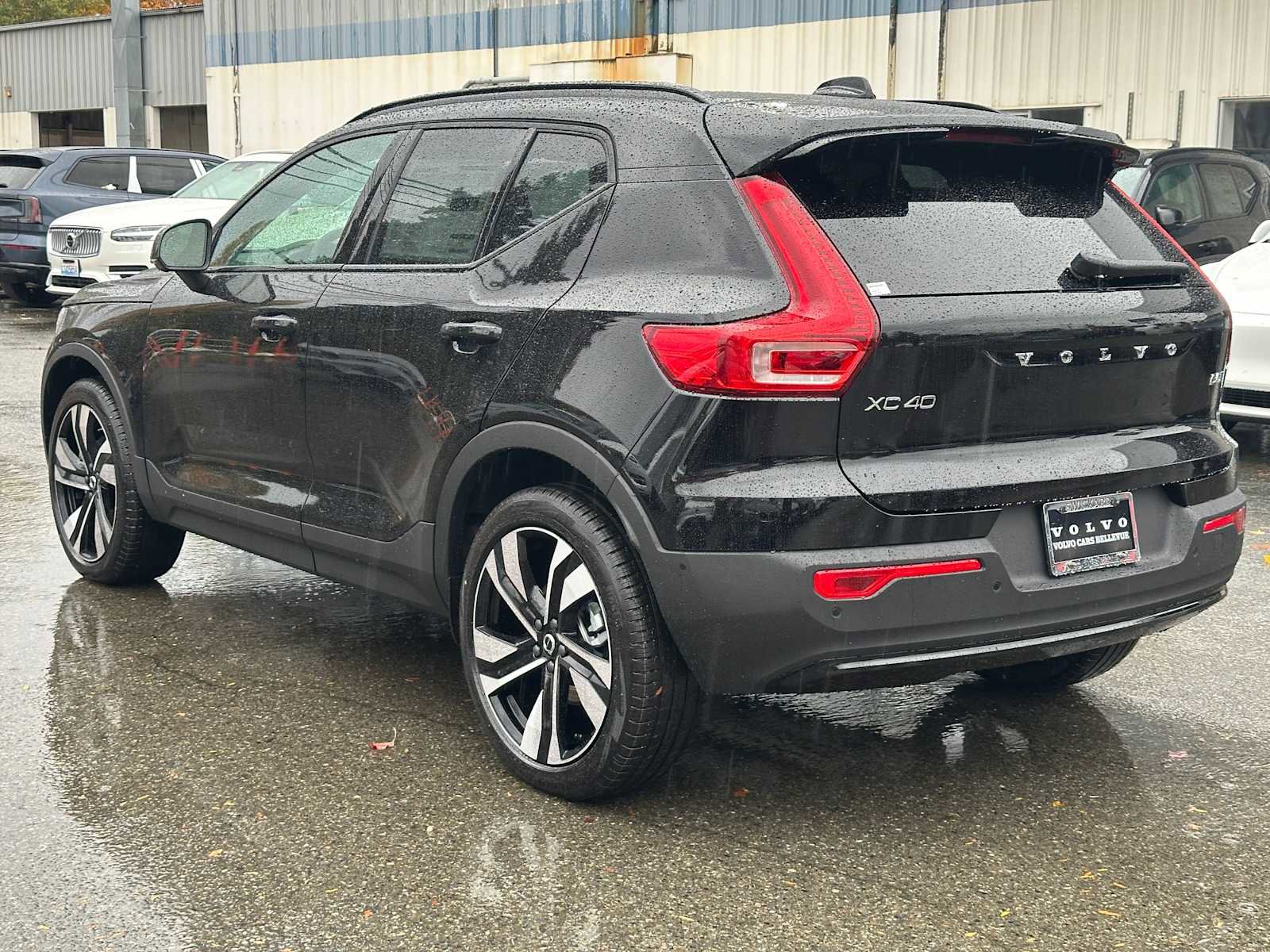 New 2026 Volvo XC40 B5 Plus w/ Climate Package image 6