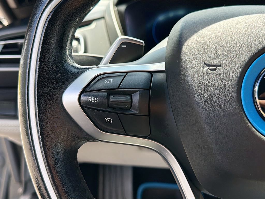 Used 2015 BMW i8 image 33