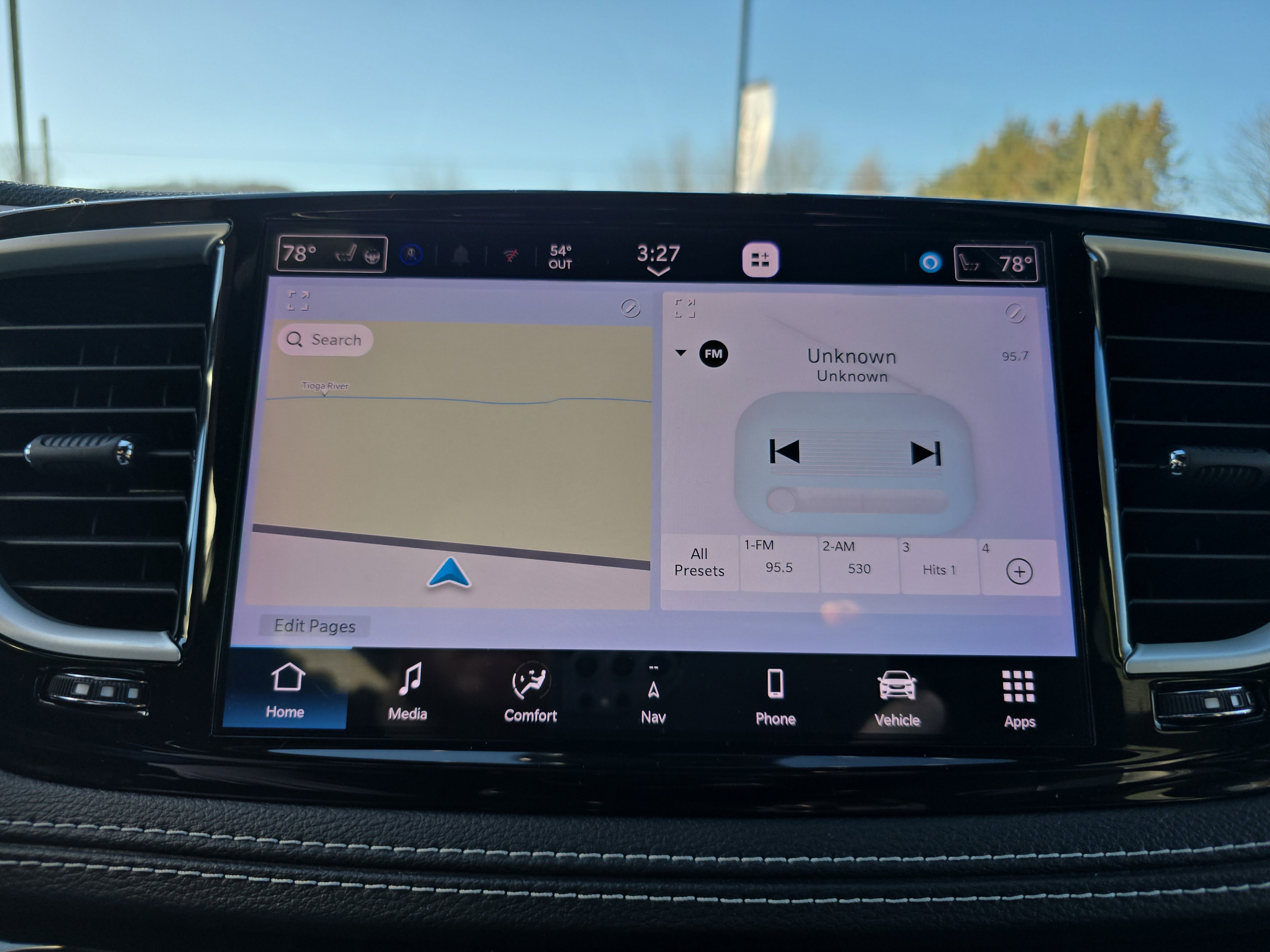 Used 2021 Chrysler Pacifica Touring-L w/ S Appearance Package image 27