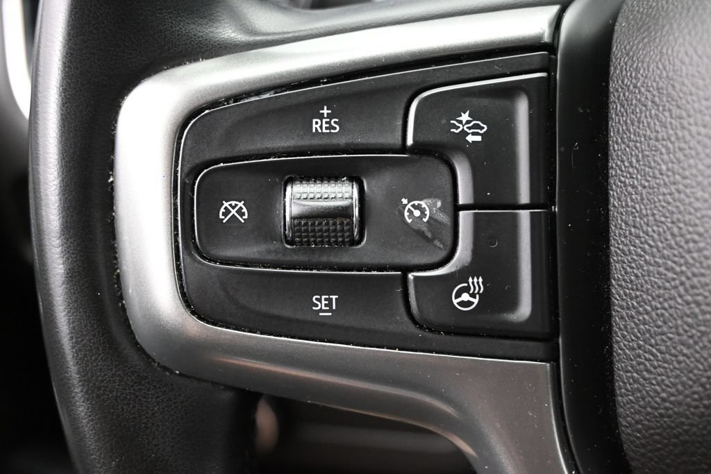 Used 2023 Chevrolet Suburban Premier AWD/4WD image 32